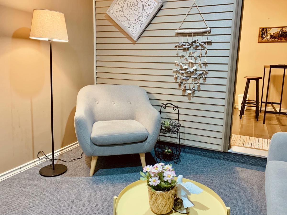 Scorpio House Langley Room B Экстерьер фото