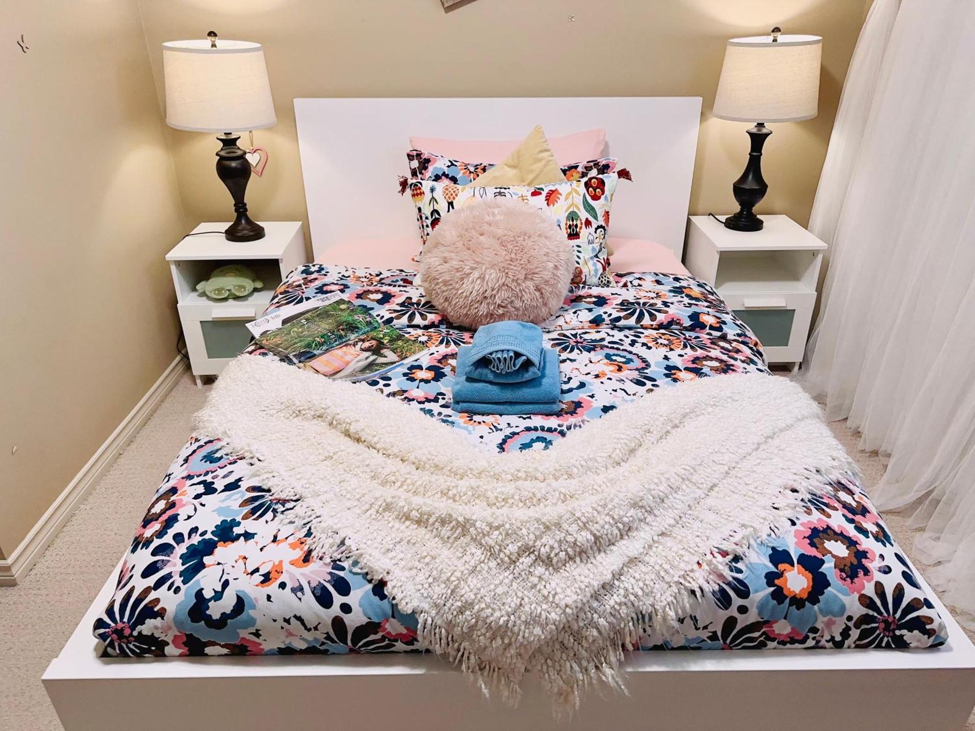 Scorpio House Langley Room B Экстерьер фото