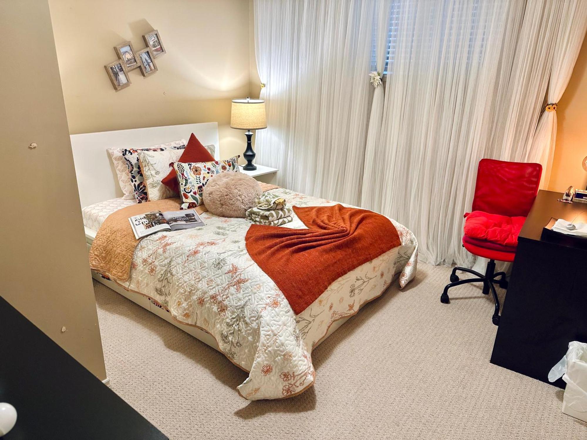 Scorpio House Langley Room B Экстерьер фото