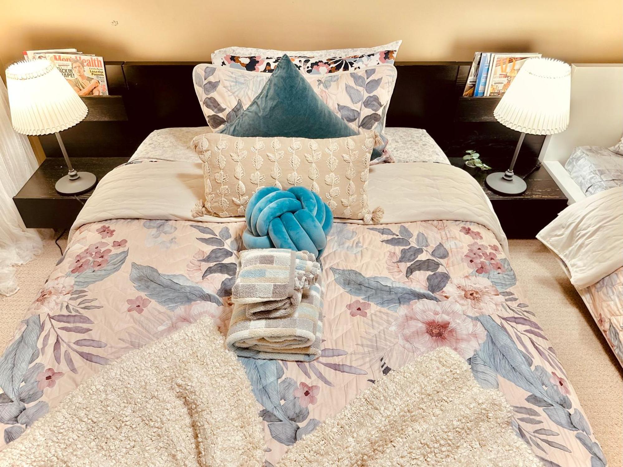 Scorpio House Langley Room B Экстерьер фото